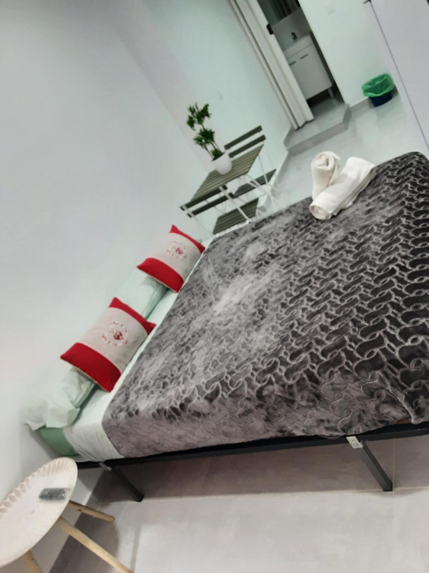 Precioso Apartamento Moderno Cerca Del Carrefour Rosaleda Malaga Zewnętrze zdjęcie